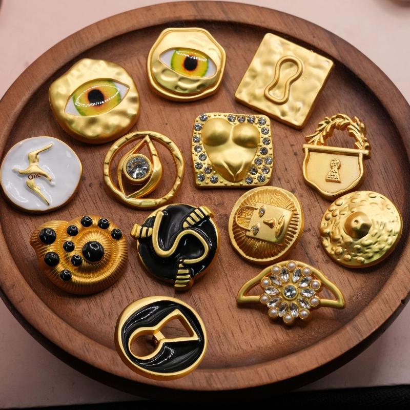 Винтажная металлическая пугови – обзор и цена Craft Embellishments