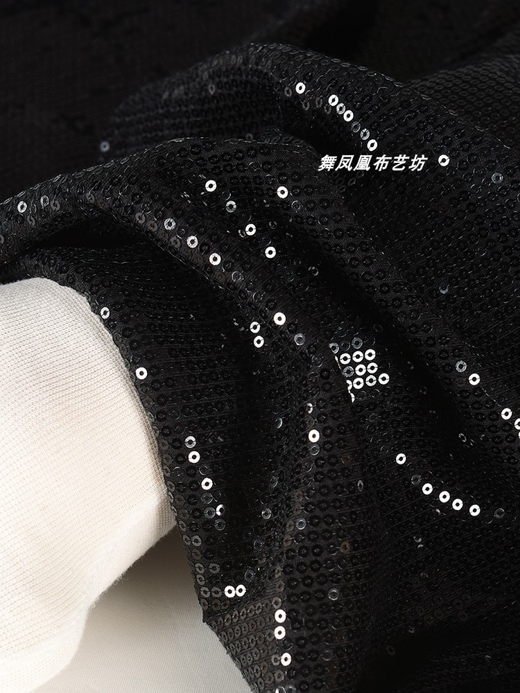 Черное высокоэластичное платье – обзор и цена Crystal Mesh Fabric